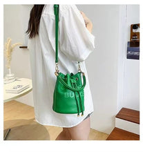 Load image into Gallery viewer, Bucket Bags for Women, Mini Bucket Bag Purses Soft Leather Crossbody Bucket Bags Drawstring Handbags Boho Bag (Green)
